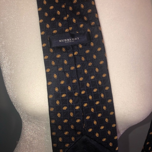 Designer Silk Tie Bundle - Picture 2 of 8